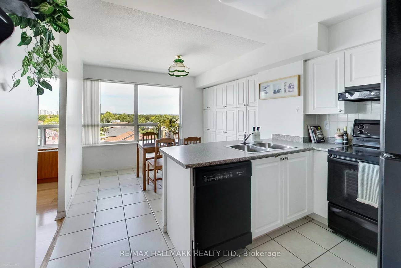 5, Emerald, Crestwood-Springfarm-Yorkhill, Vaughan