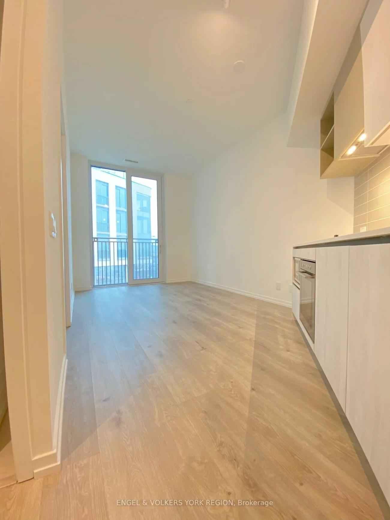1000, Portage, Concord, Vaughan