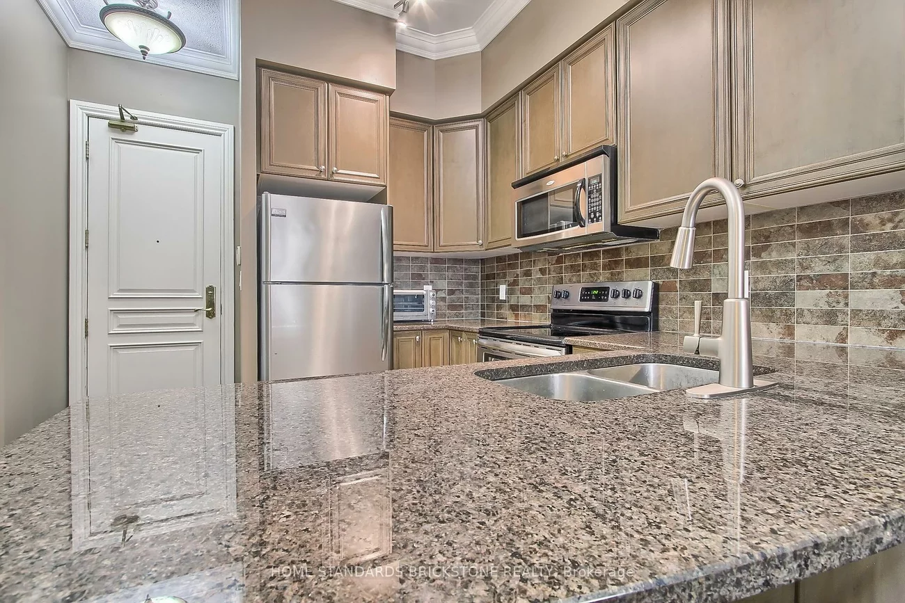 9225, Jane, Maple, Vaughan