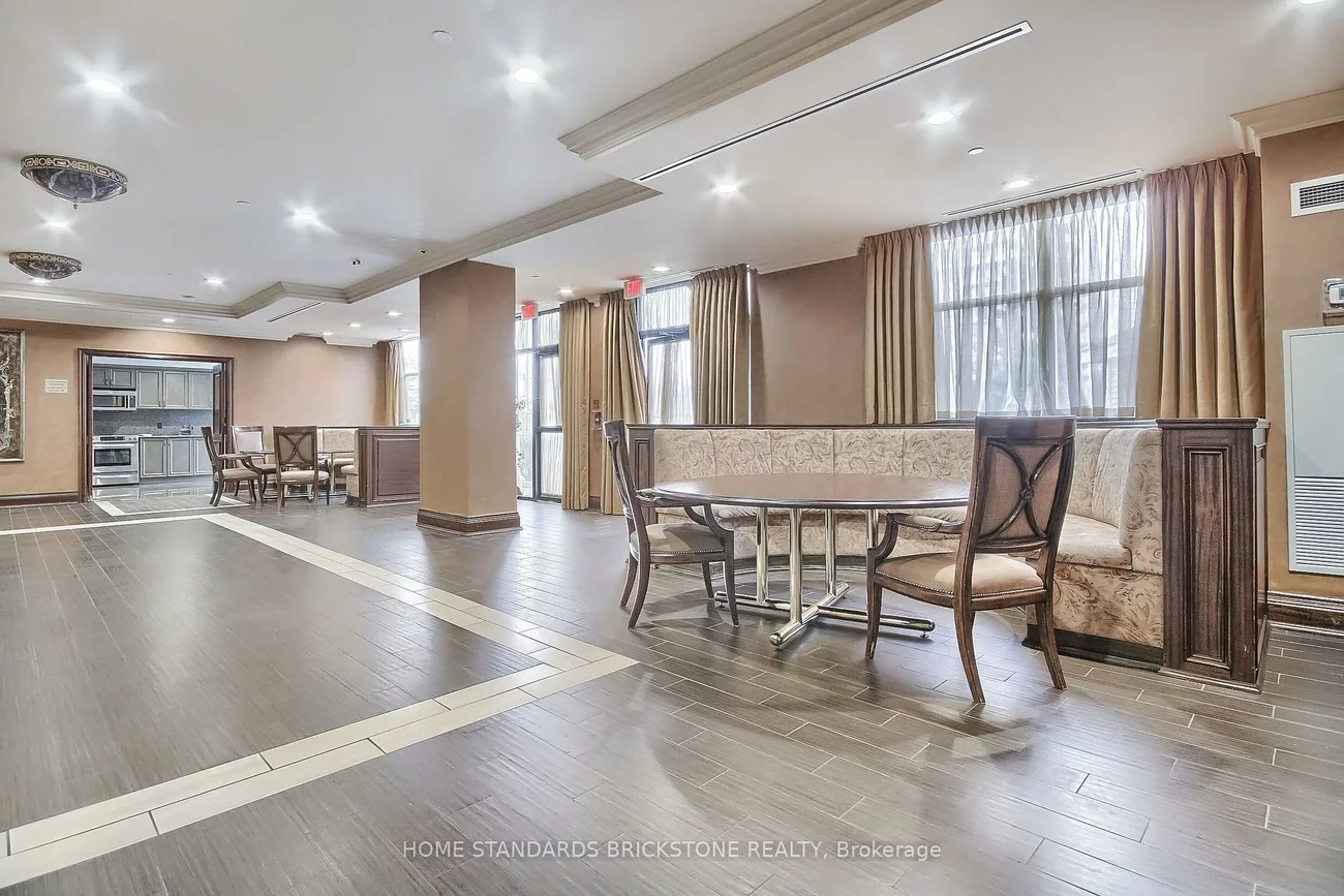 9225, Jane, Maple, Vaughan