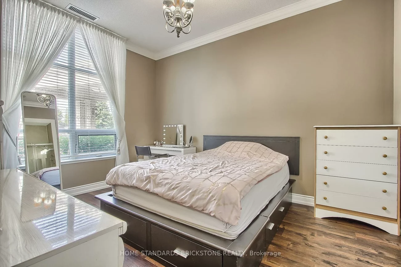 9225, Jane, Maple, Vaughan