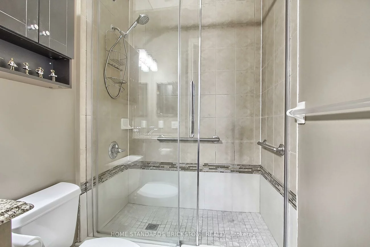 9225, Jane, Maple, Vaughan