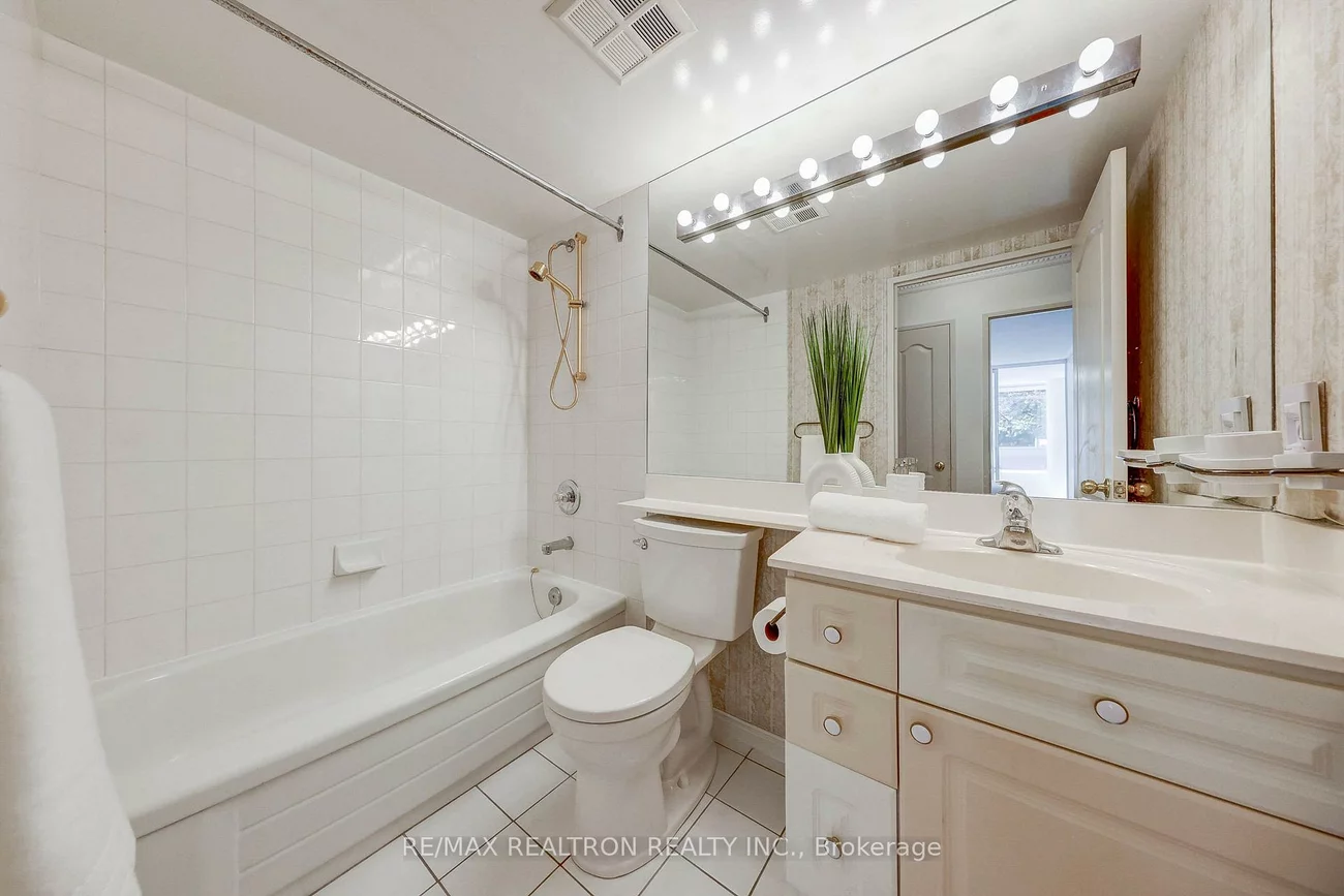 11, Townsgate, Crestwood-Springfarm-Yorkhill, Vaughan