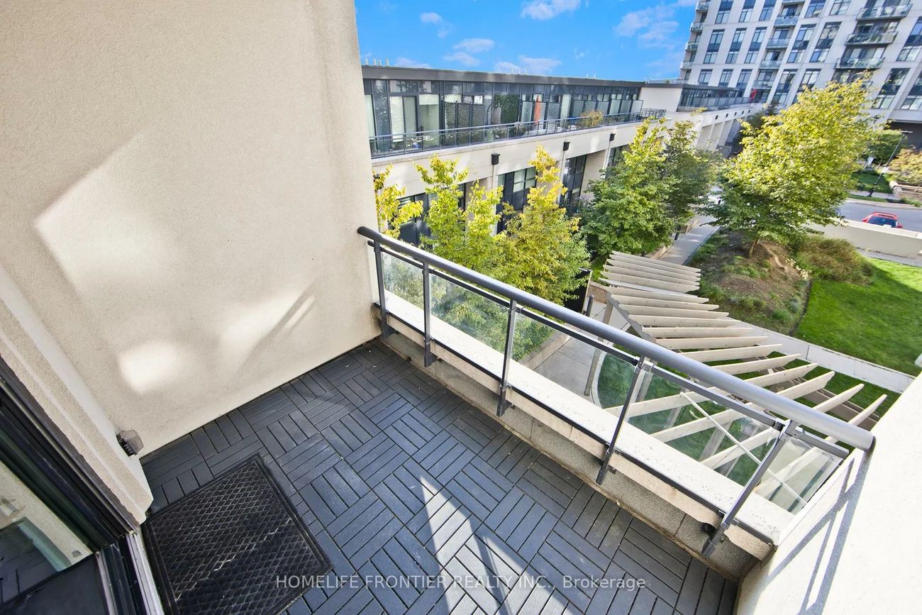 12, Woodstream, Vaughan Grove, Vaughan