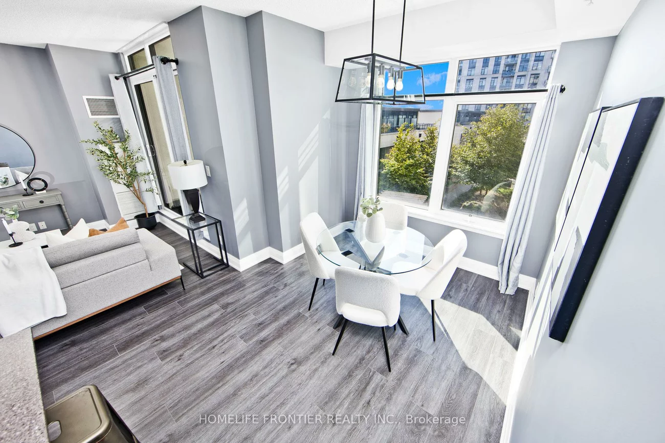 12, Woodstream, Vaughan Grove, Vaughan