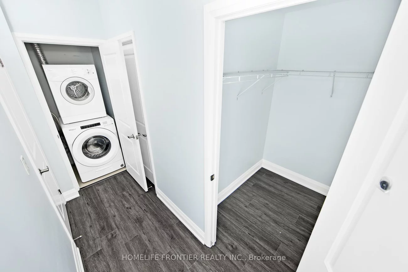 12, Woodstream, Vaughan Grove, Vaughan