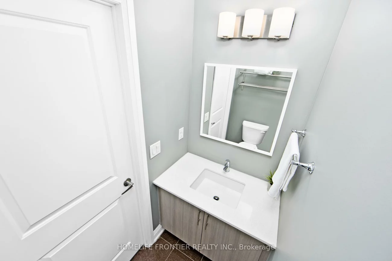 12, Woodstream, Vaughan Grove, Vaughan