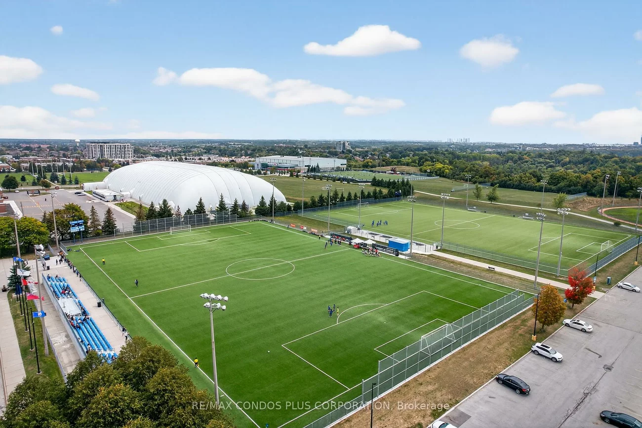 7373, MARTIN GROVE, Vaughan Grove, Vaughan