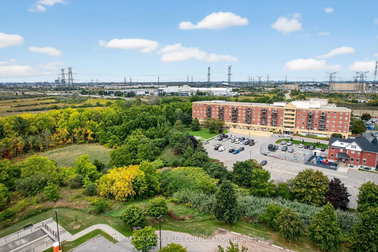 7373, MARTIN GROVE, Vaughan Grove, Vaughan