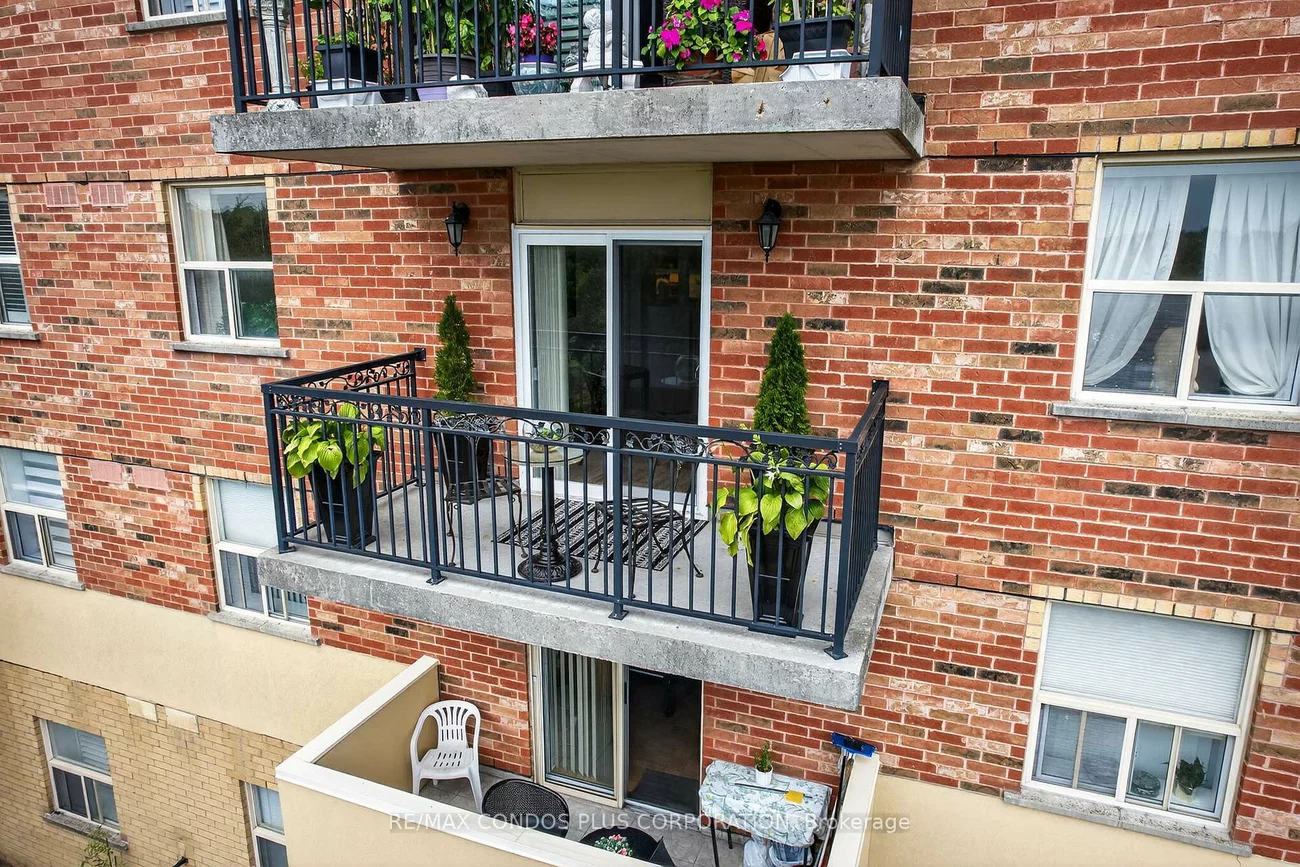 7373, MARTIN GROVE, Vaughan Grove, Vaughan