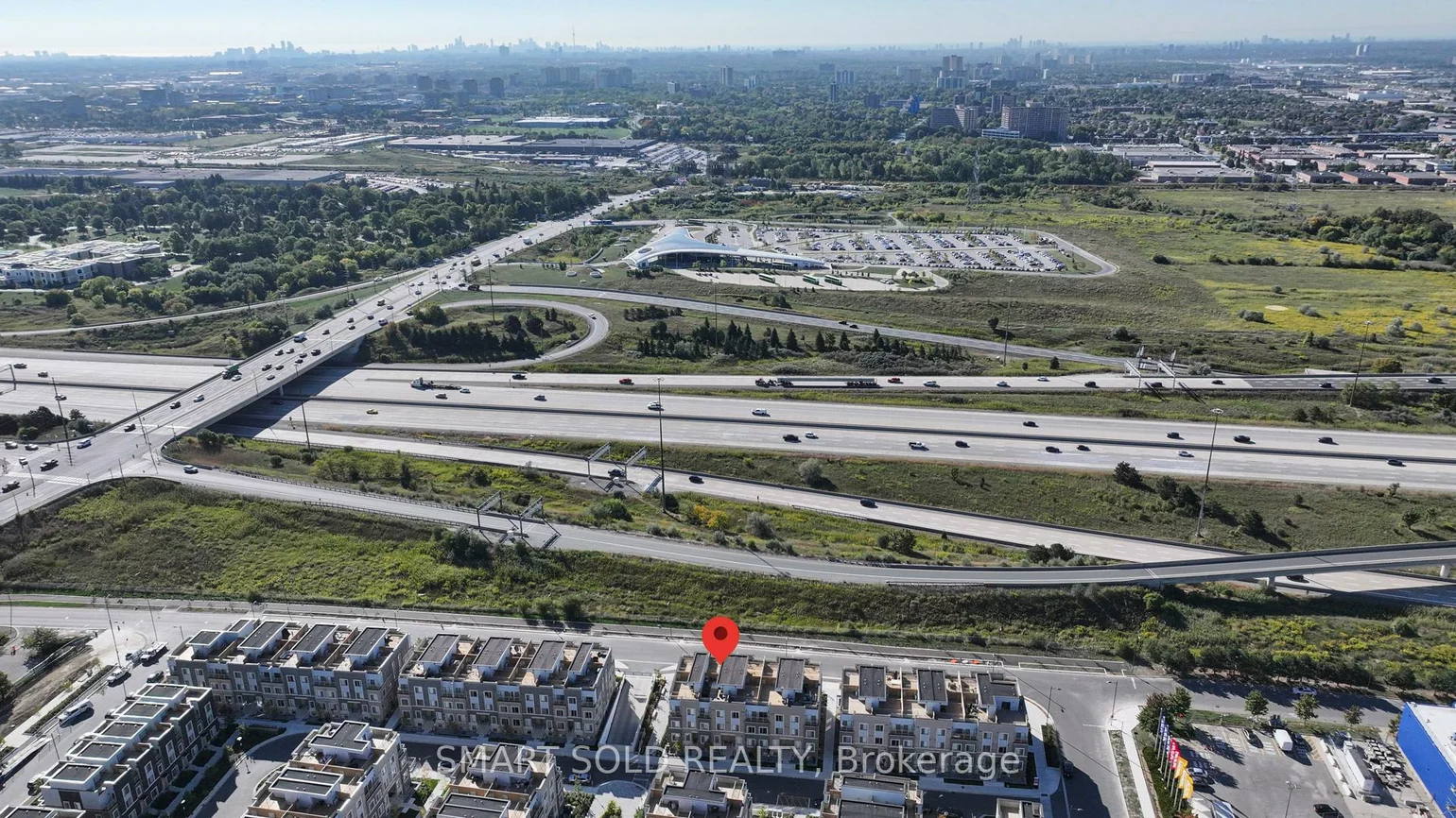 140, Honeycrisp, Vaughan Corporate Centre, Vaughan