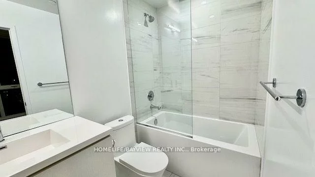 38, Honeycrisp, Vaughan Corporate Centre, Vaughan
