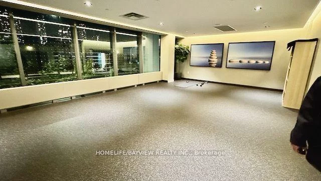 38, Honeycrisp, Vaughan Corporate Centre, Vaughan