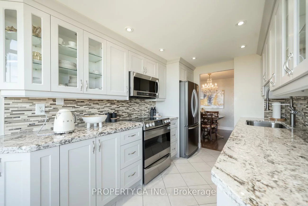 7460, Bathurst, Brownridge, Vaughan
