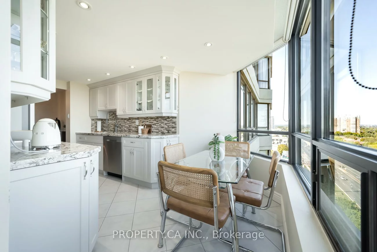 7460, Bathurst, Brownridge, Vaughan