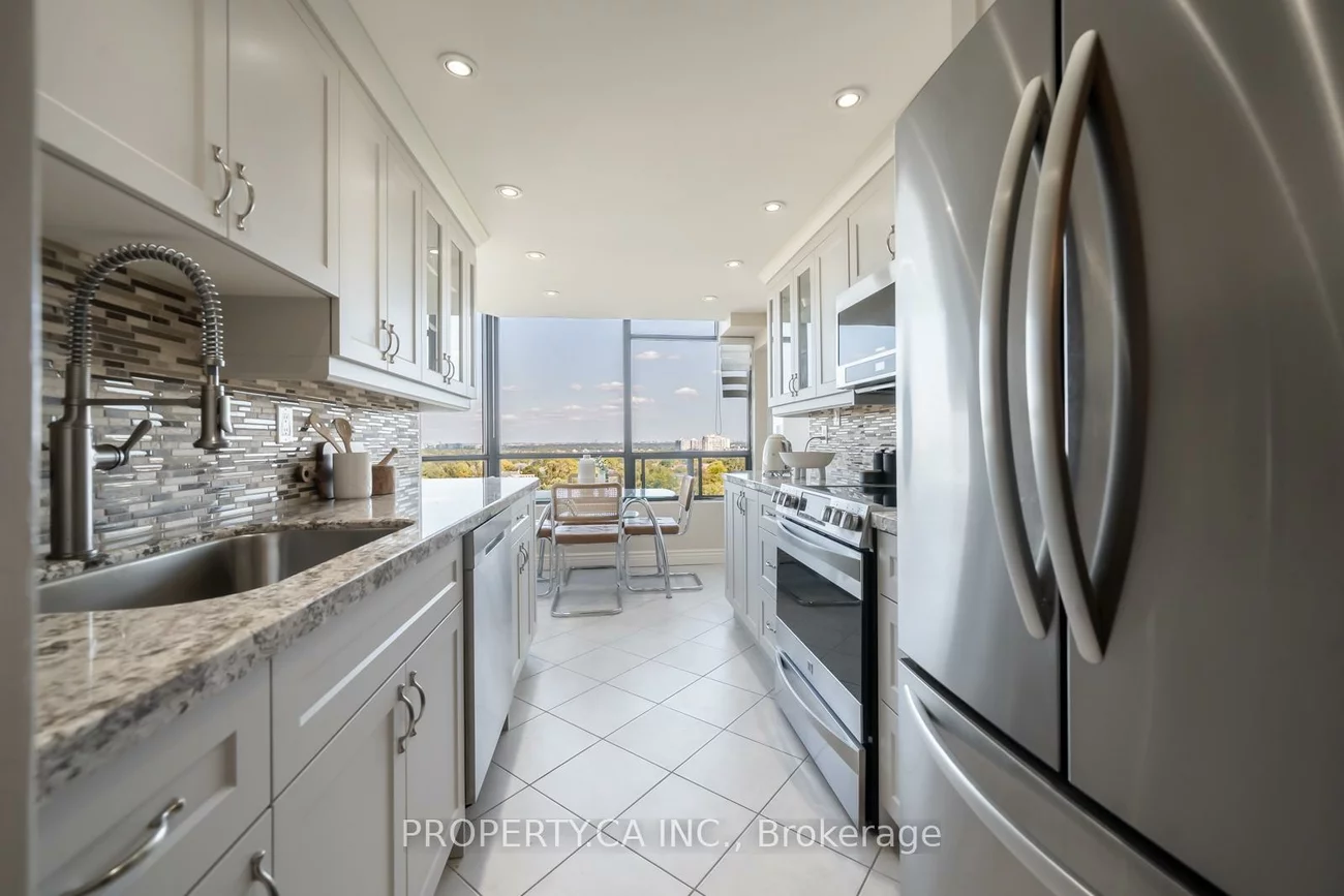 7460, Bathurst, Brownridge, Vaughan