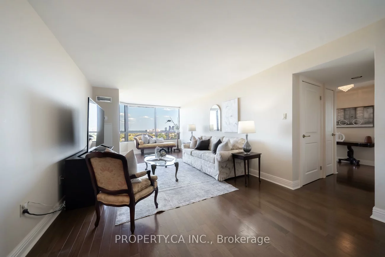 7460, Bathurst, Brownridge, Vaughan