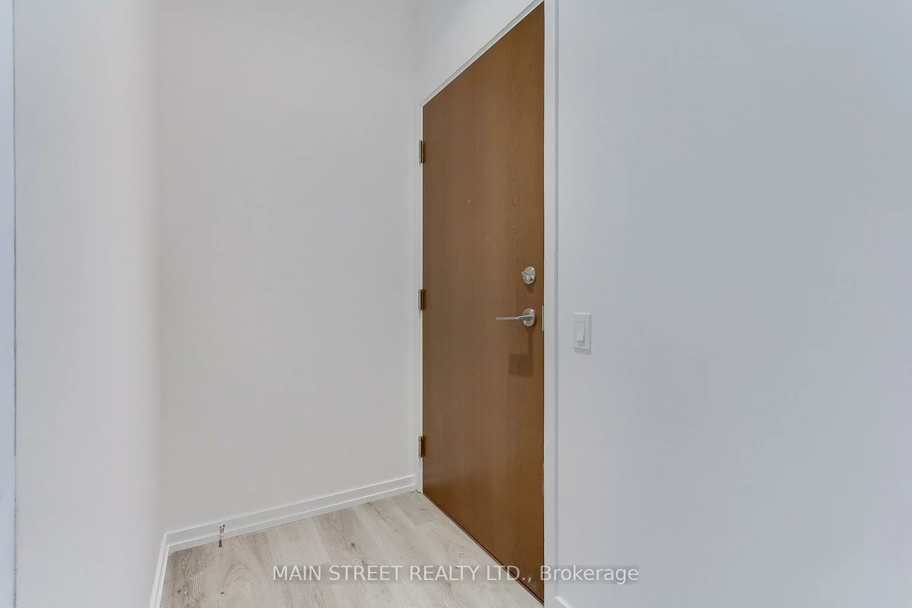 1000, Portage, Vaughan Corporate Centre, Vaughan