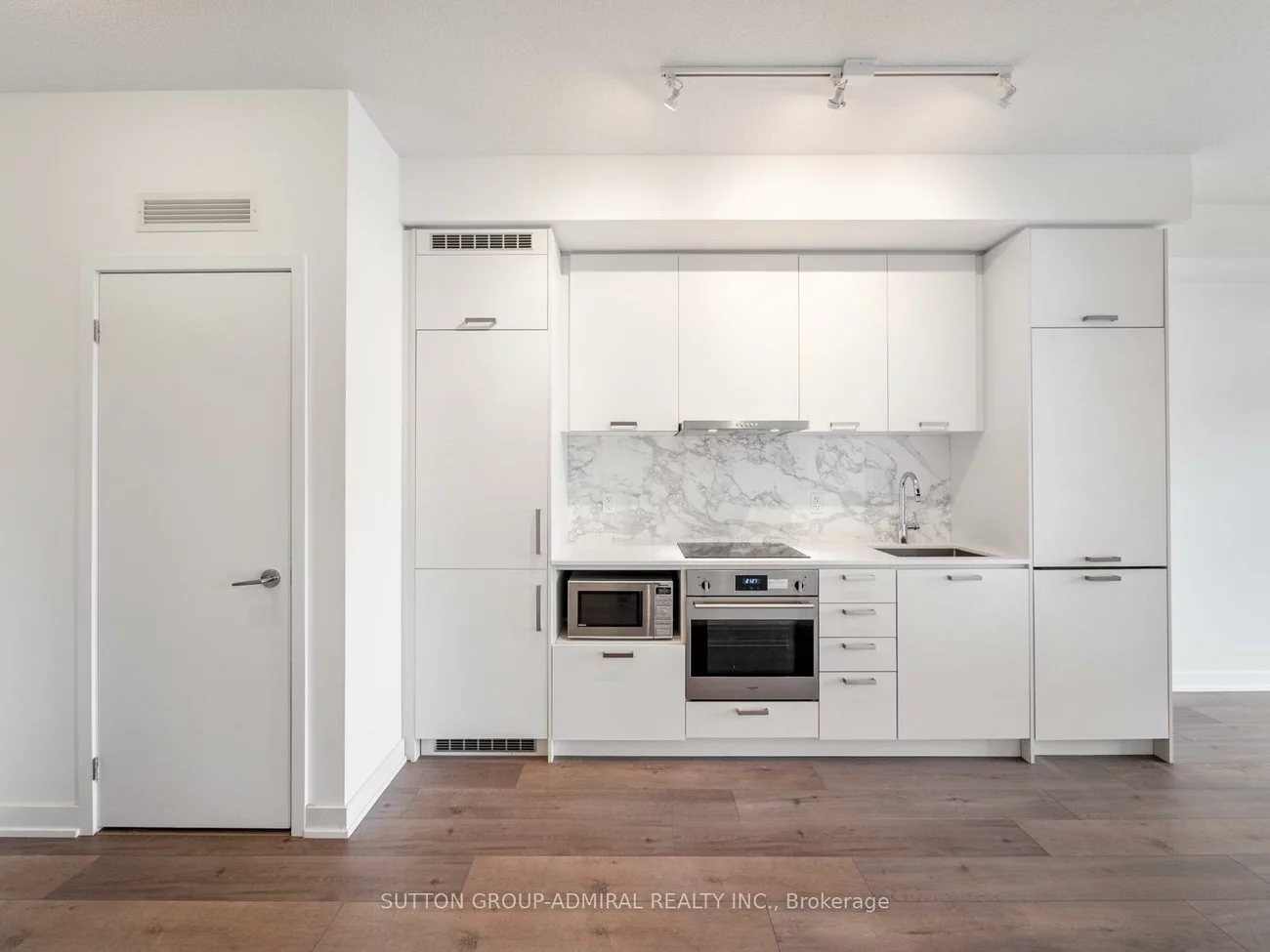 10, Honeycrisp, Vaughan Corporate Centre, Vaughan