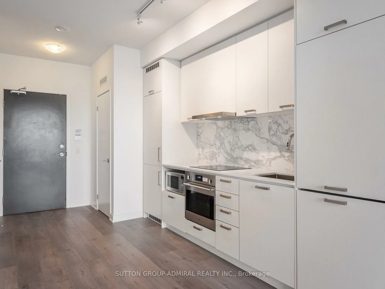 10, Honeycrisp, Vaughan Corporate Centre, Vaughan