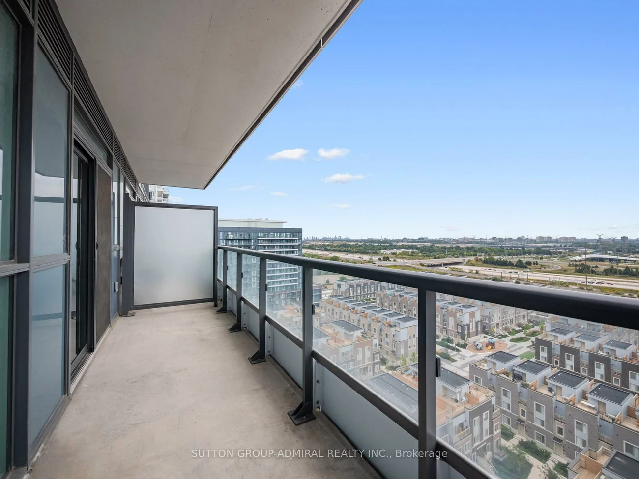 10, Honeycrisp, Vaughan Corporate Centre, Vaughan