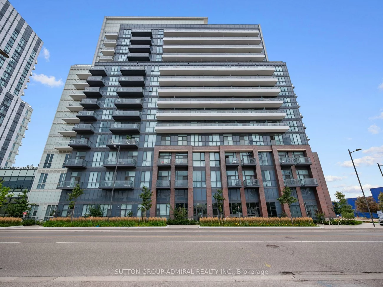 10, Honeycrisp, Vaughan Corporate Centre, Vaughan