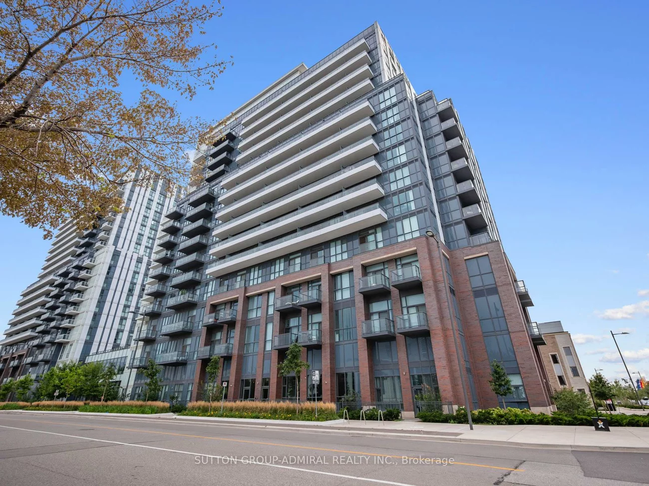 10, Honeycrisp, Vaughan Corporate Centre, Vaughan