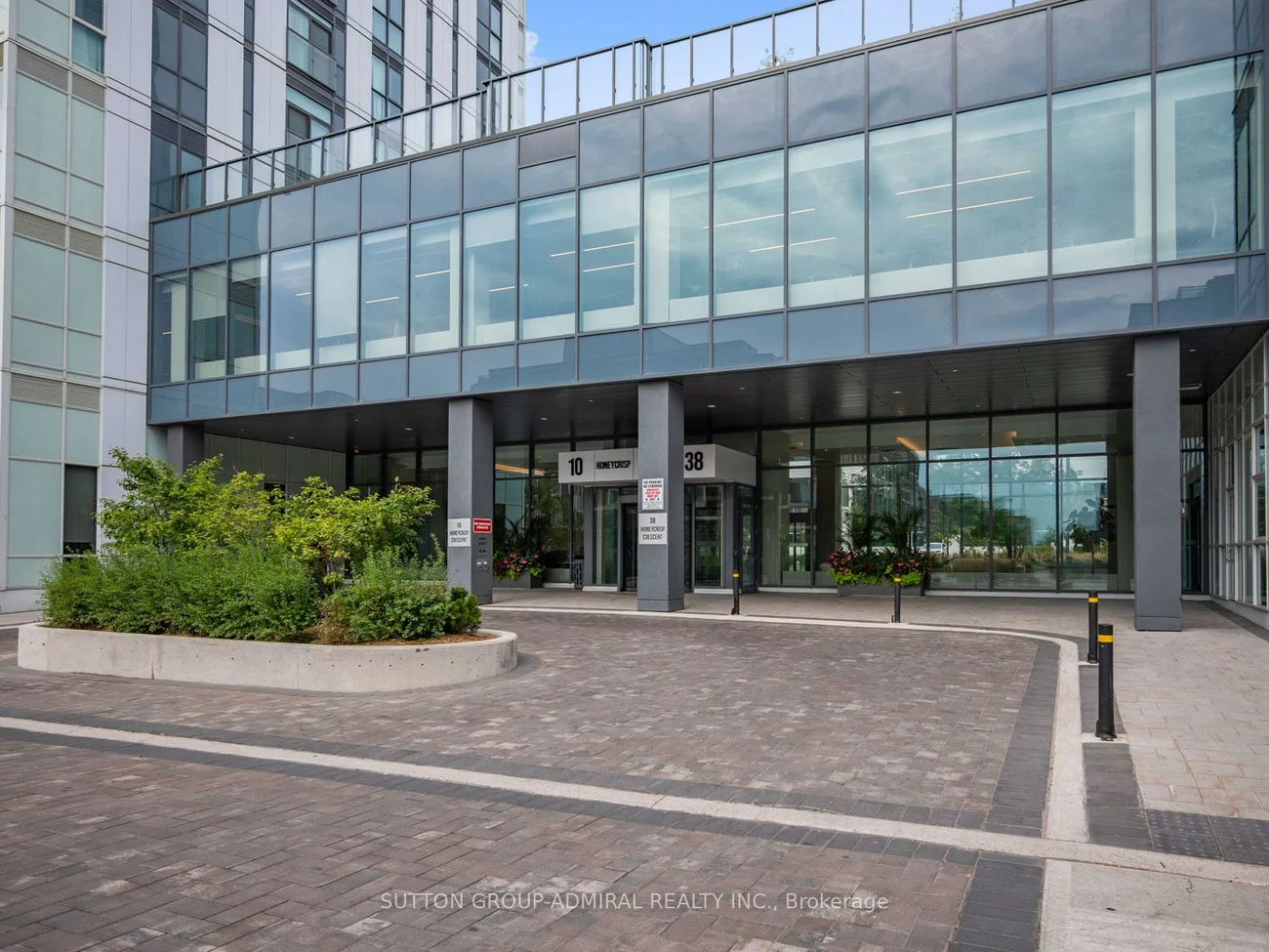 10, Honeycrisp, Vaughan Corporate Centre, Vaughan