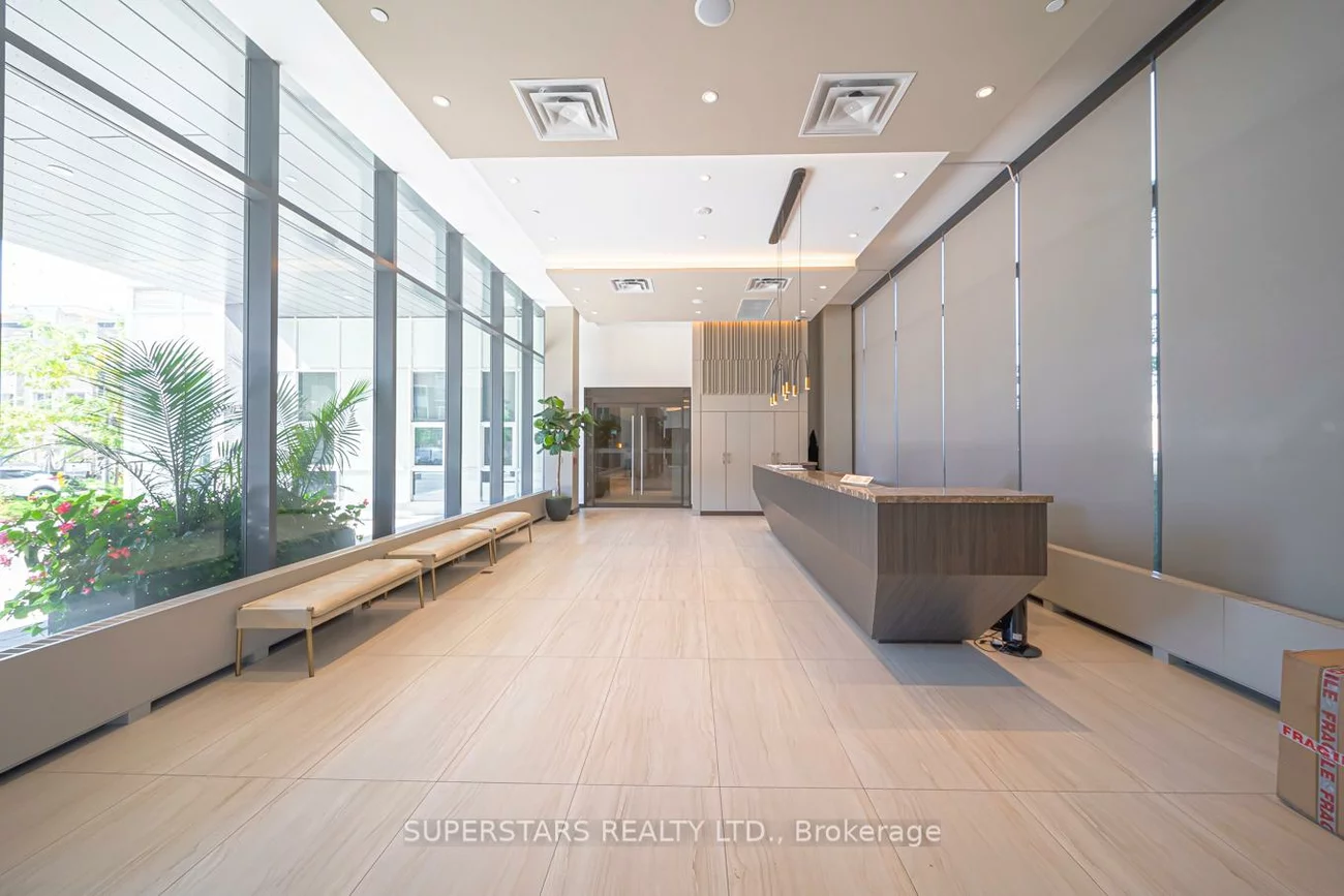38, Honeycrisp, Vaughan Corporate Centre, Vaughan