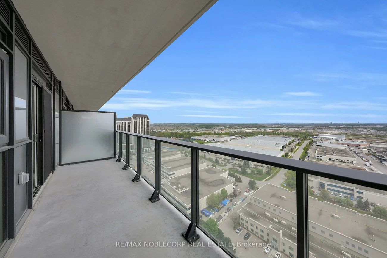 8960, Jane, Vellore Village, Vaughan