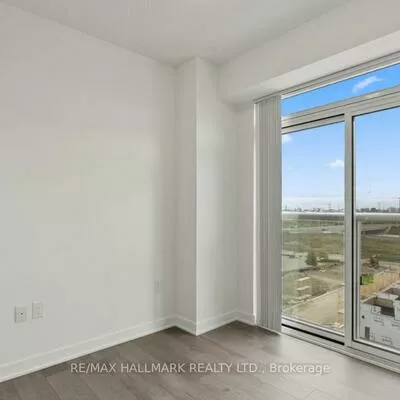 60, Honeycrisp, Vaughan Corporate Centre, Vaughan