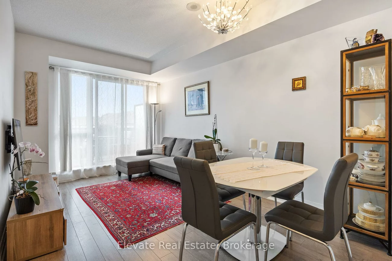 520, Steeles, Crestwood-Springfarm-Yorkhill, Vaughan