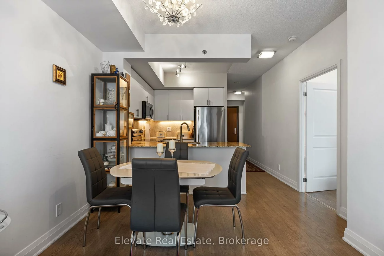 520, Steeles, Crestwood-Springfarm-Yorkhill, Vaughan