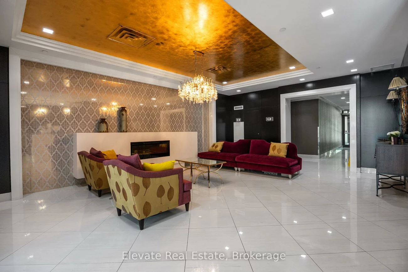 520, Steeles, Crestwood-Springfarm-Yorkhill, Vaughan