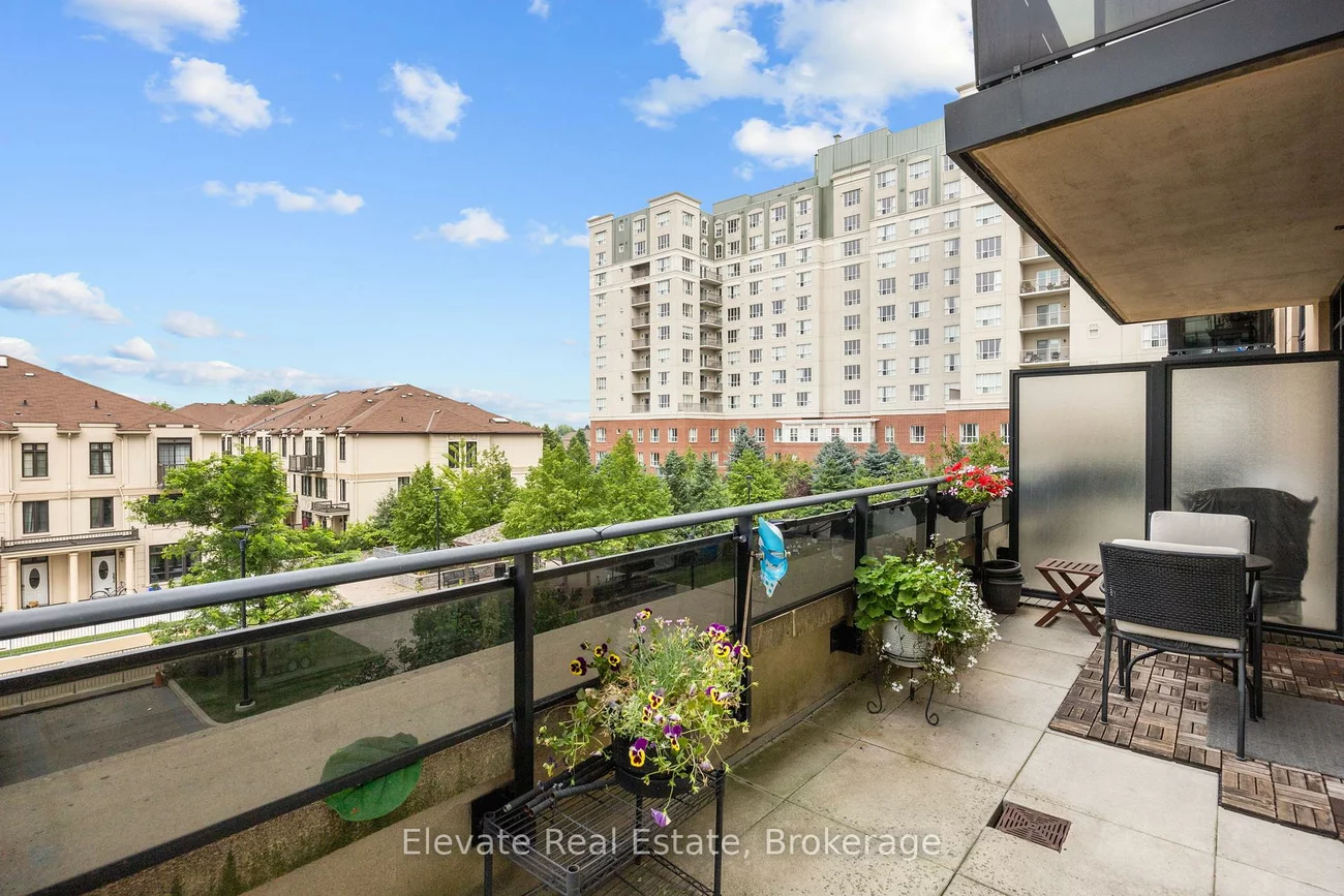 520, Steeles, Crestwood-Springfarm-Yorkhill, Vaughan