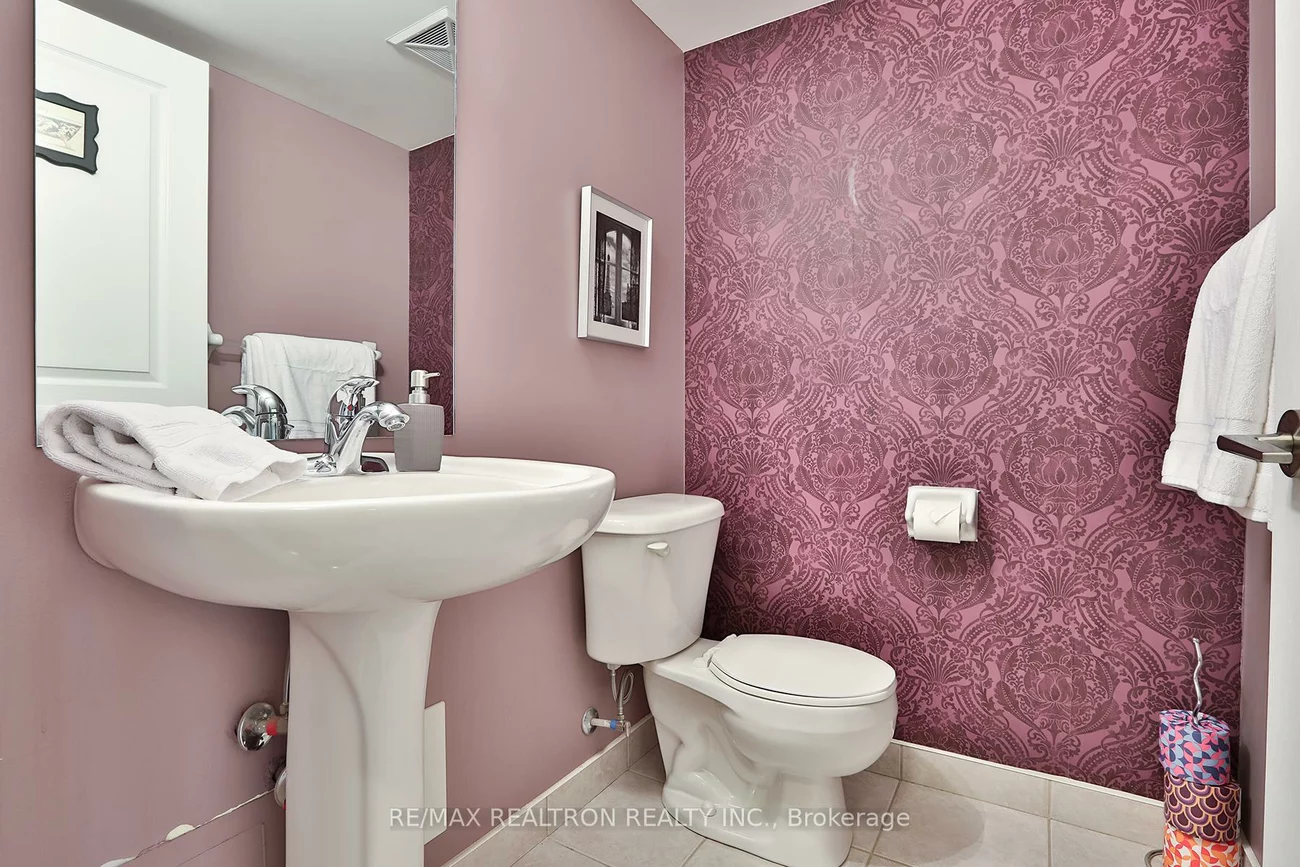 7, North Park, Beverley Glen, Vaughan