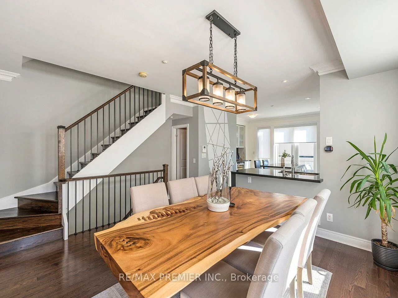 1, Powseland, West Woodbridge, Vaughan