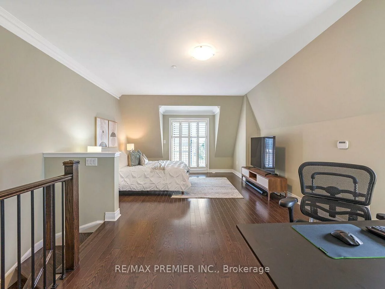 1, Powseland, West Woodbridge, Vaughan