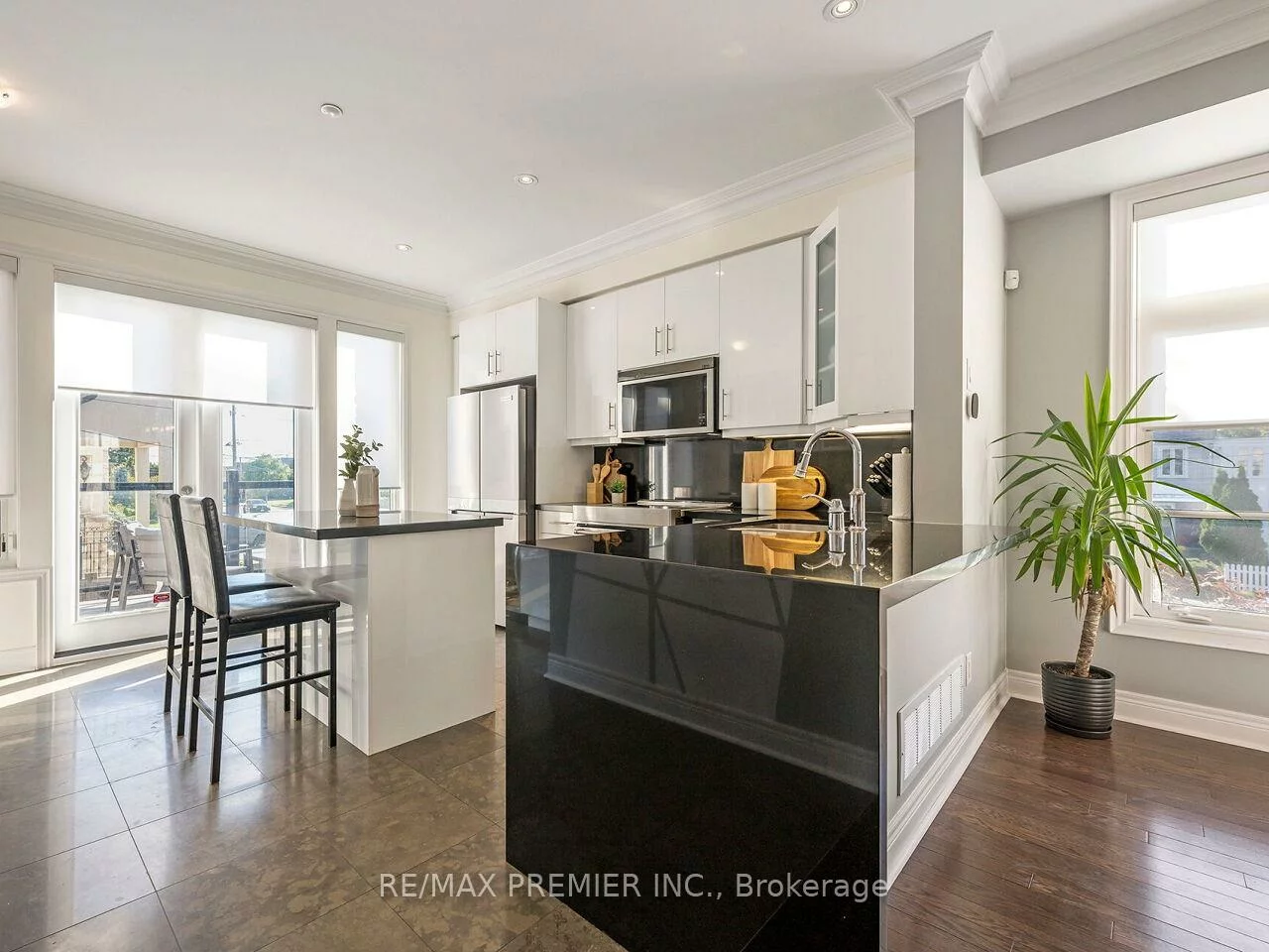 1, Powseland, West Woodbridge, Vaughan