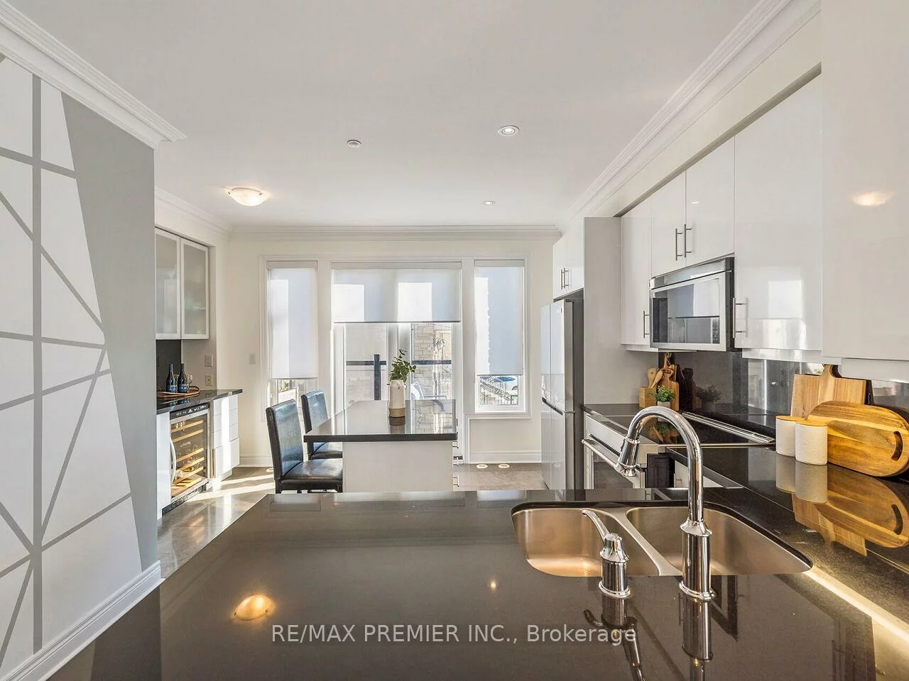 1, Powseland, West Woodbridge, Vaughan