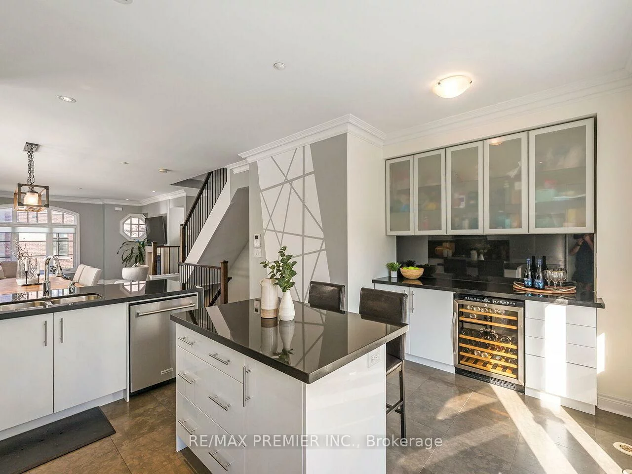 1, Powseland, West Woodbridge, Vaughan
