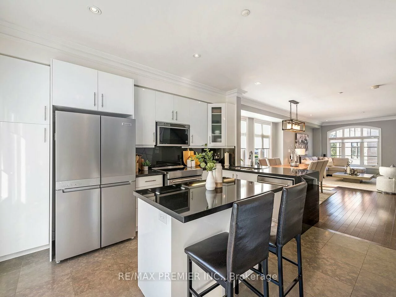 1, Powseland, West Woodbridge, Vaughan
