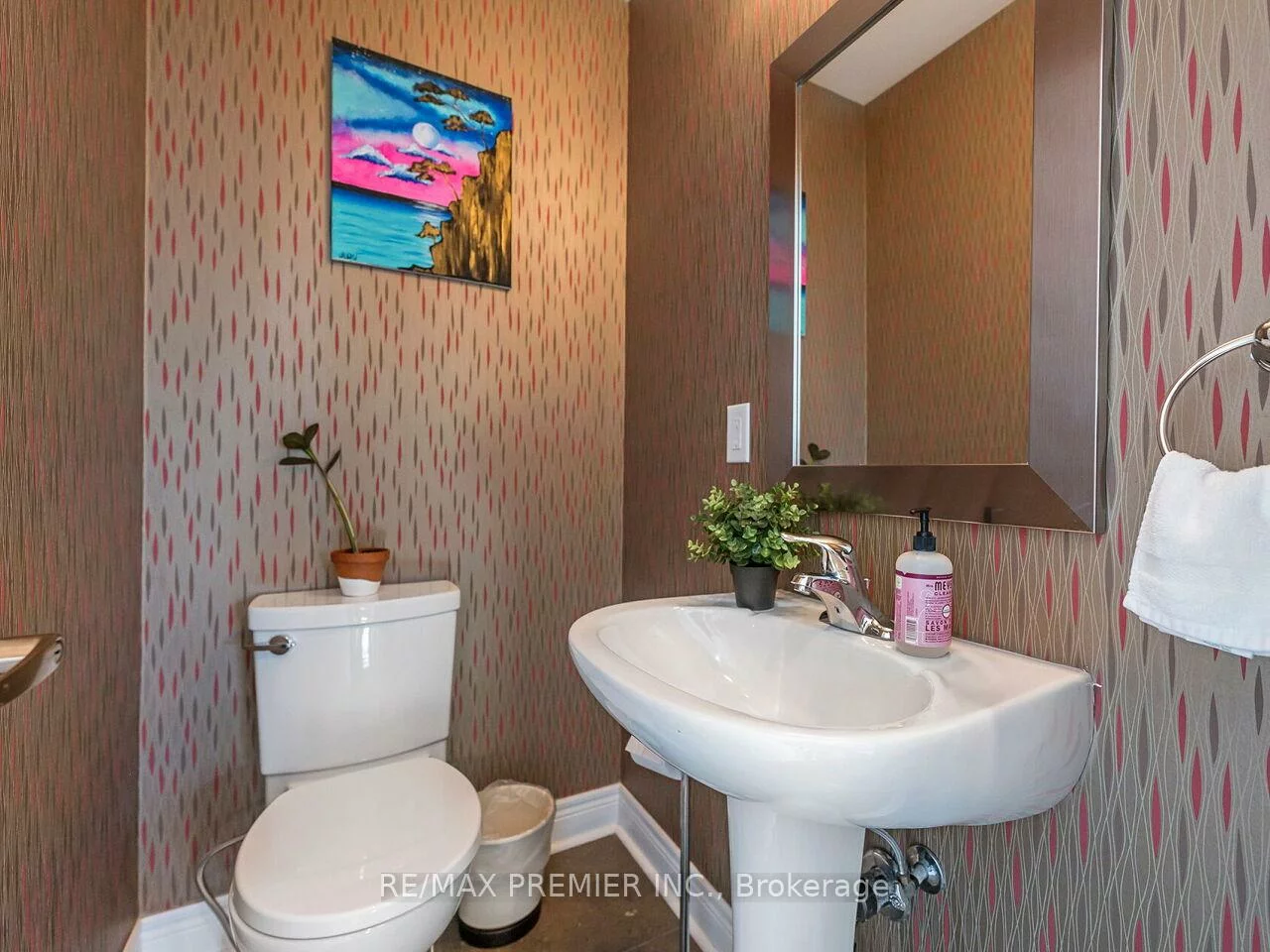 1, Powseland, West Woodbridge, Vaughan