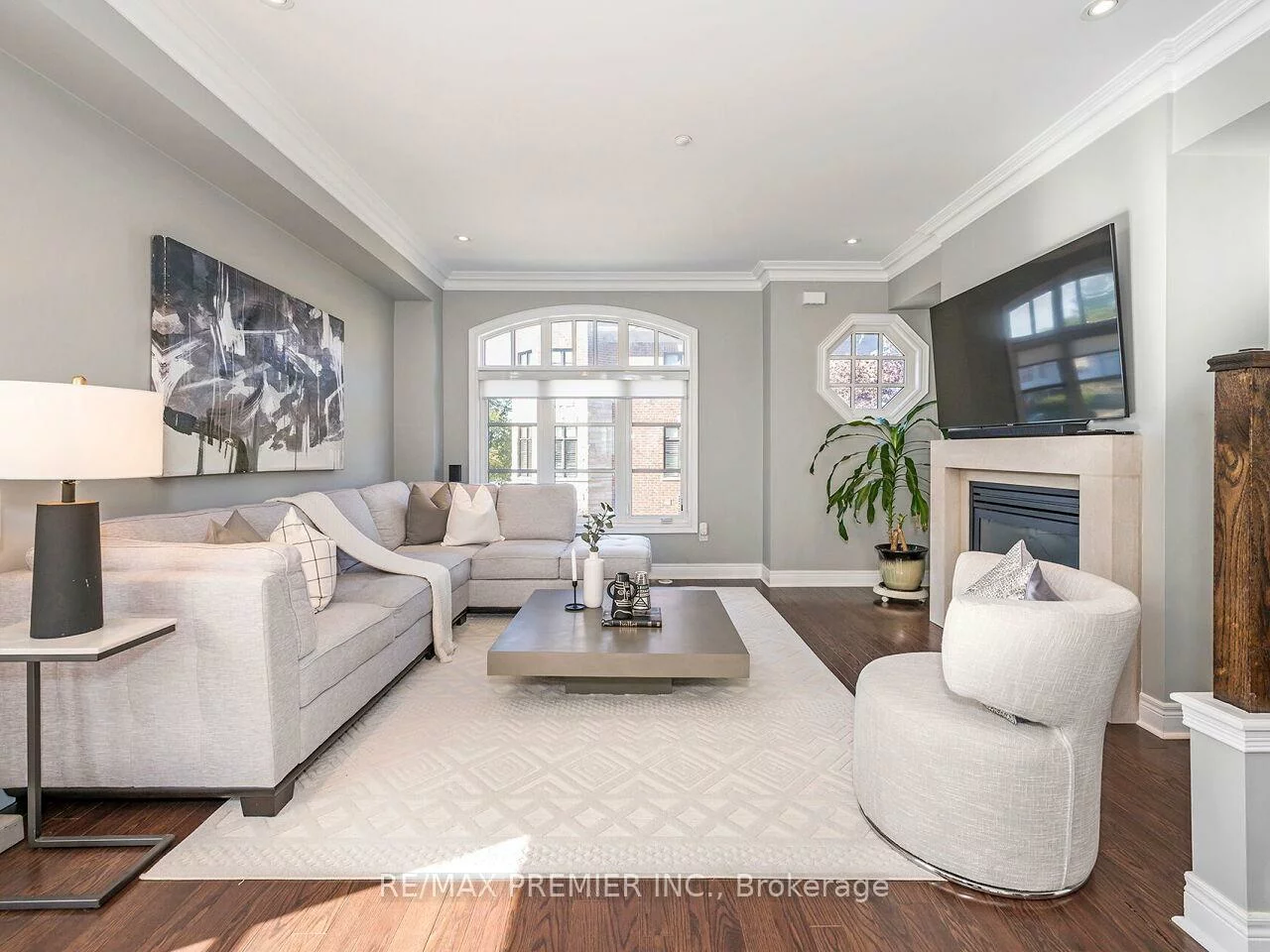 1, Powseland, West Woodbridge, Vaughan