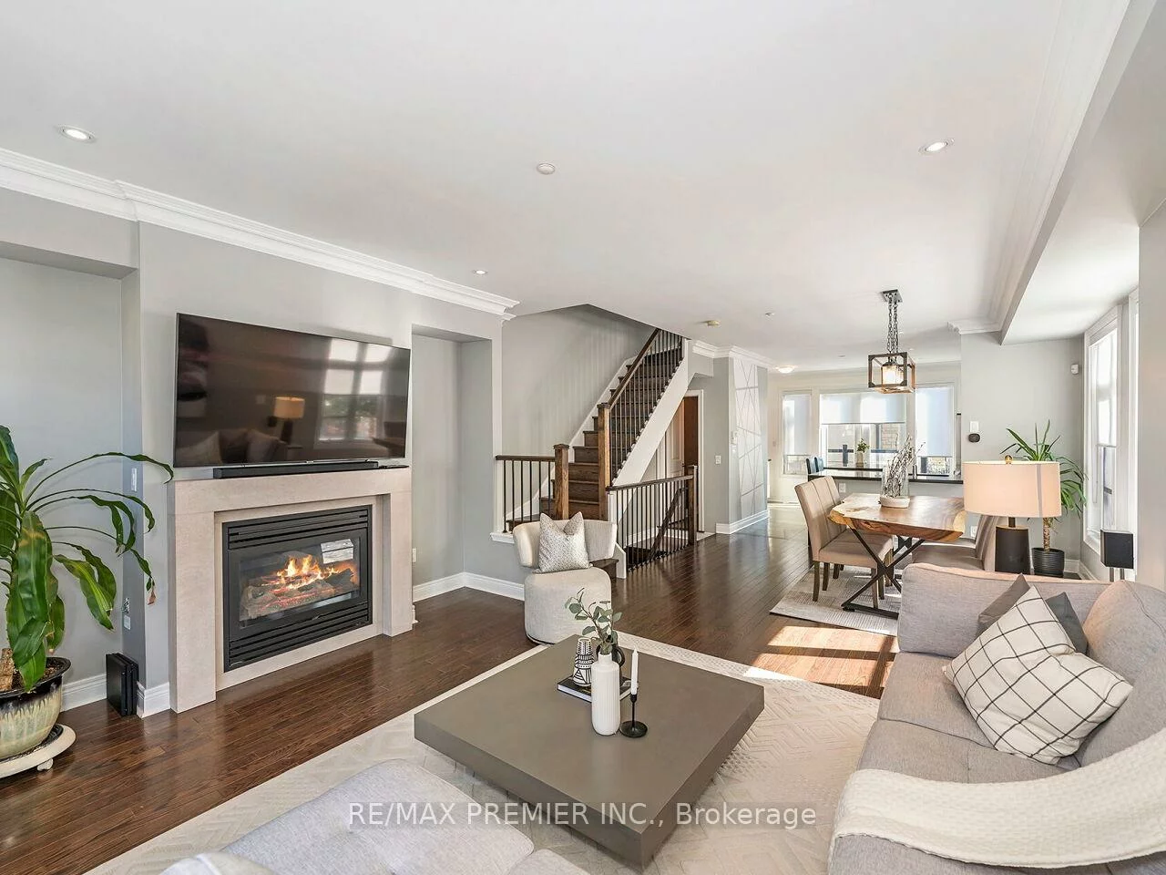 1, Powseland, West Woodbridge, Vaughan