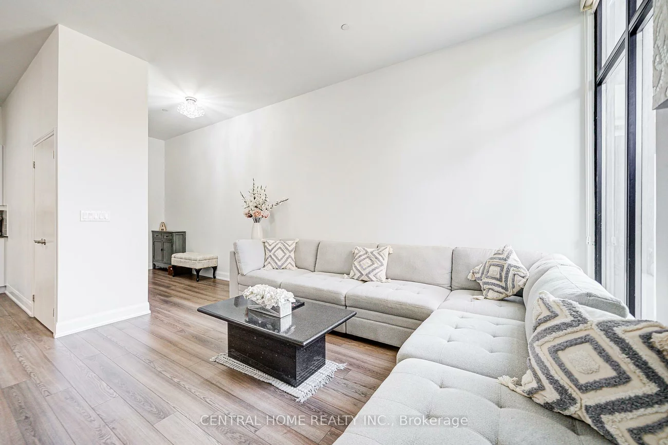 2910, Highway 7, Concord, Vaughan