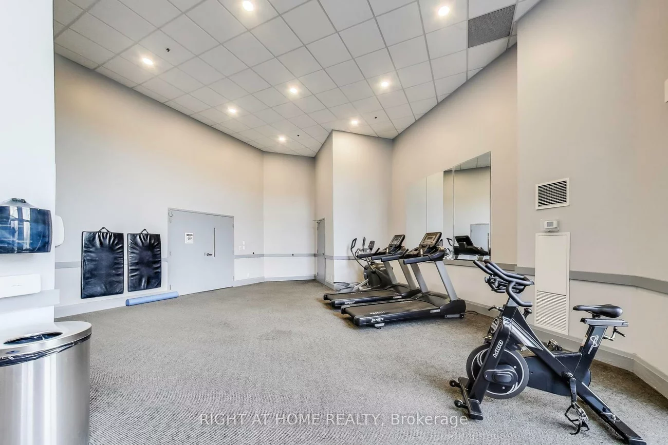 12, Woodstream, Vaughan Grove, Vaughan