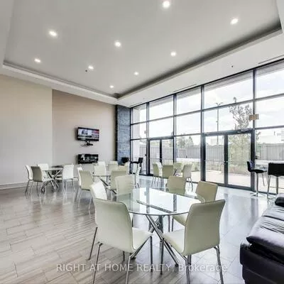 12, Woodstream, Vaughan Grove, Vaughan