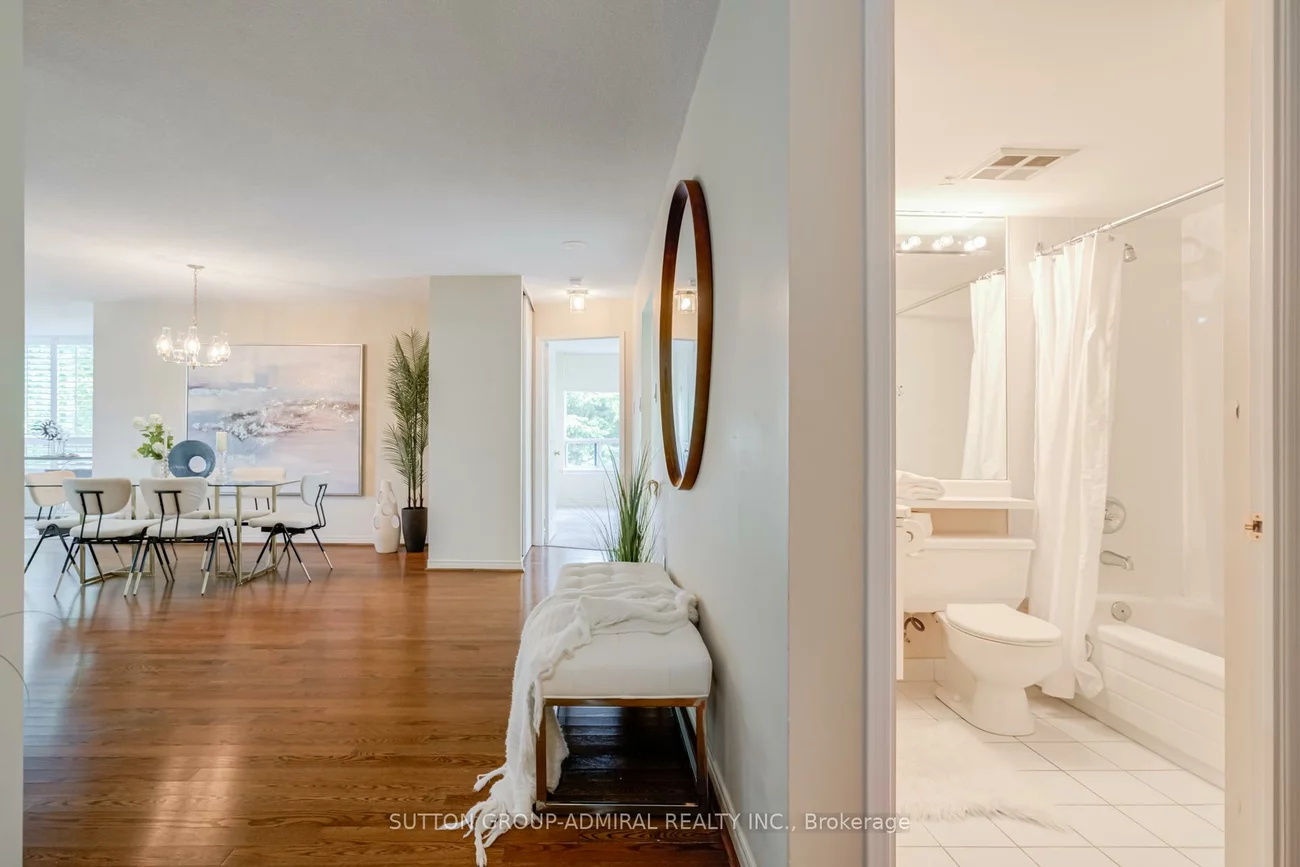 7250, Yonge, Crestwood-Springfarm-Yorkhill, Vaughan