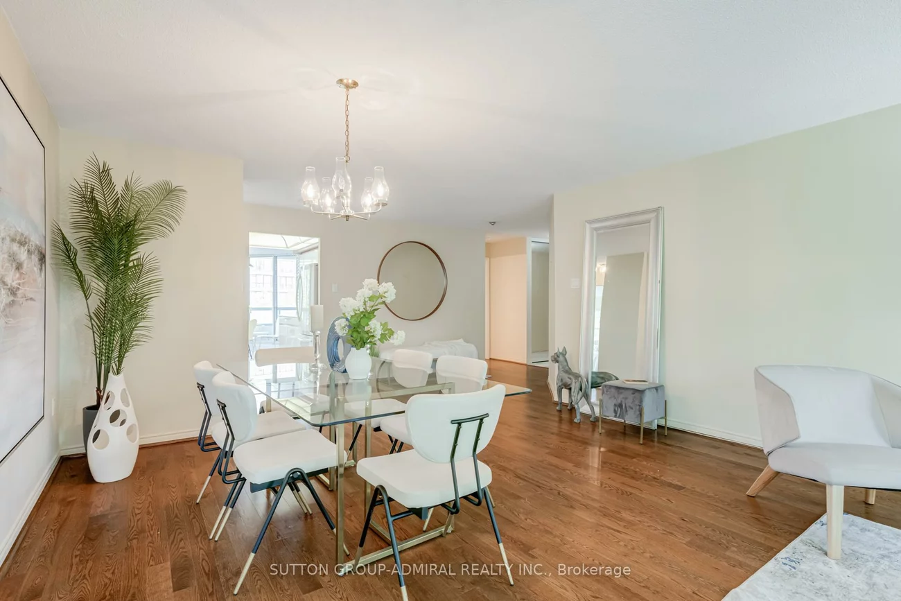 7250, Yonge, Crestwood-Springfarm-Yorkhill, Vaughan